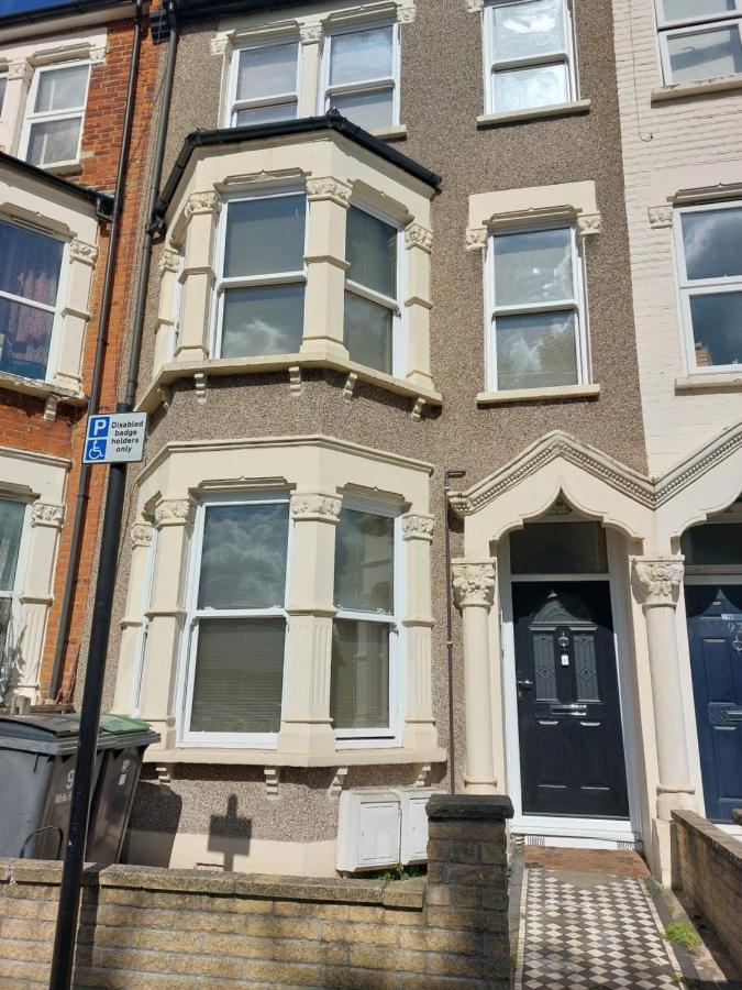 White Hart Lane Walking Distance Tottenham Hotspur Stadium 런던 외부 사진